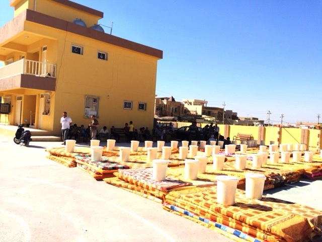 Afren distributes hygiene packs and mattresses in Barda Rash